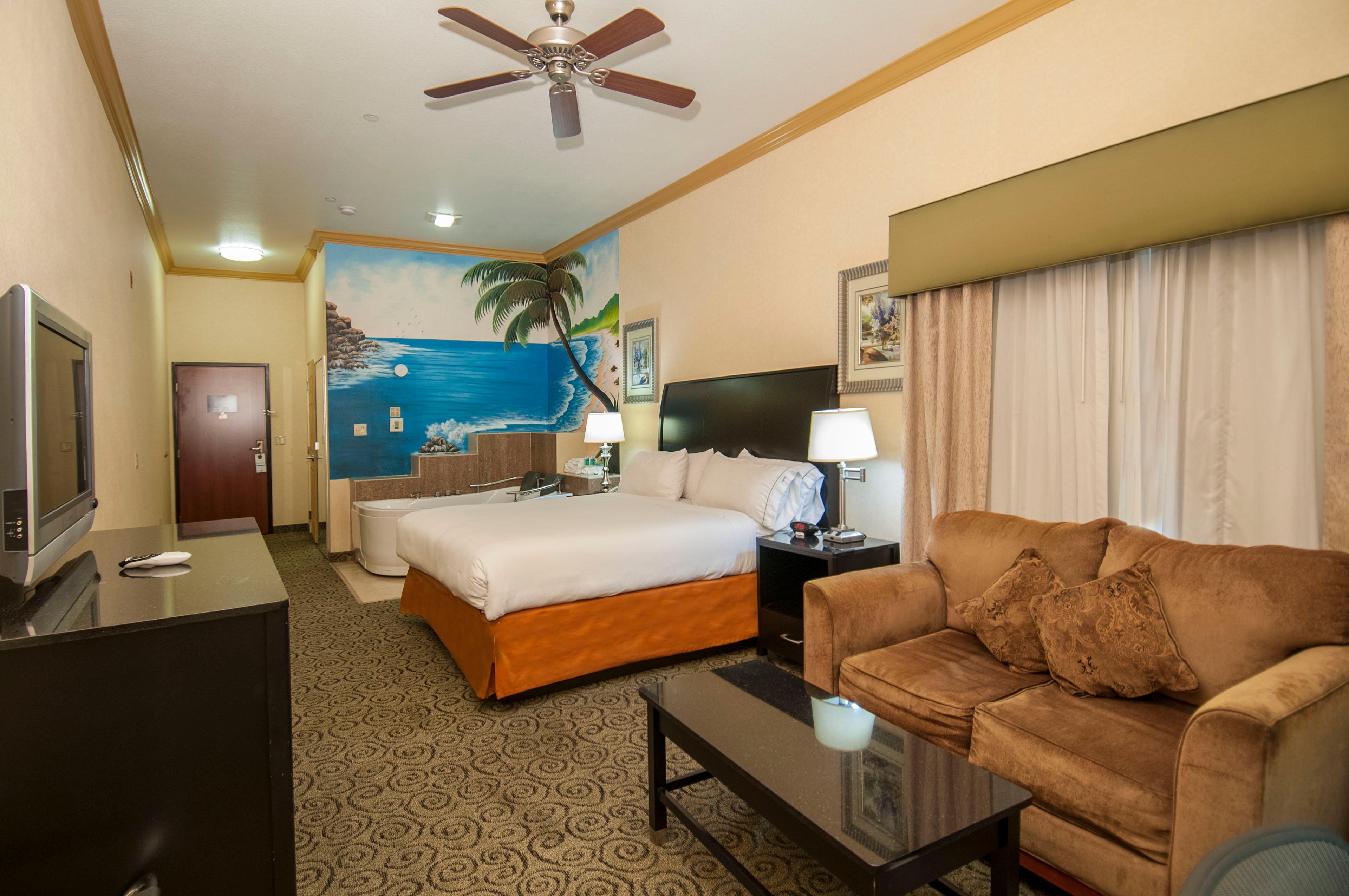 Holiday Inn Express & Suites Bakersfield Central Εξωτερικό φωτογραφία